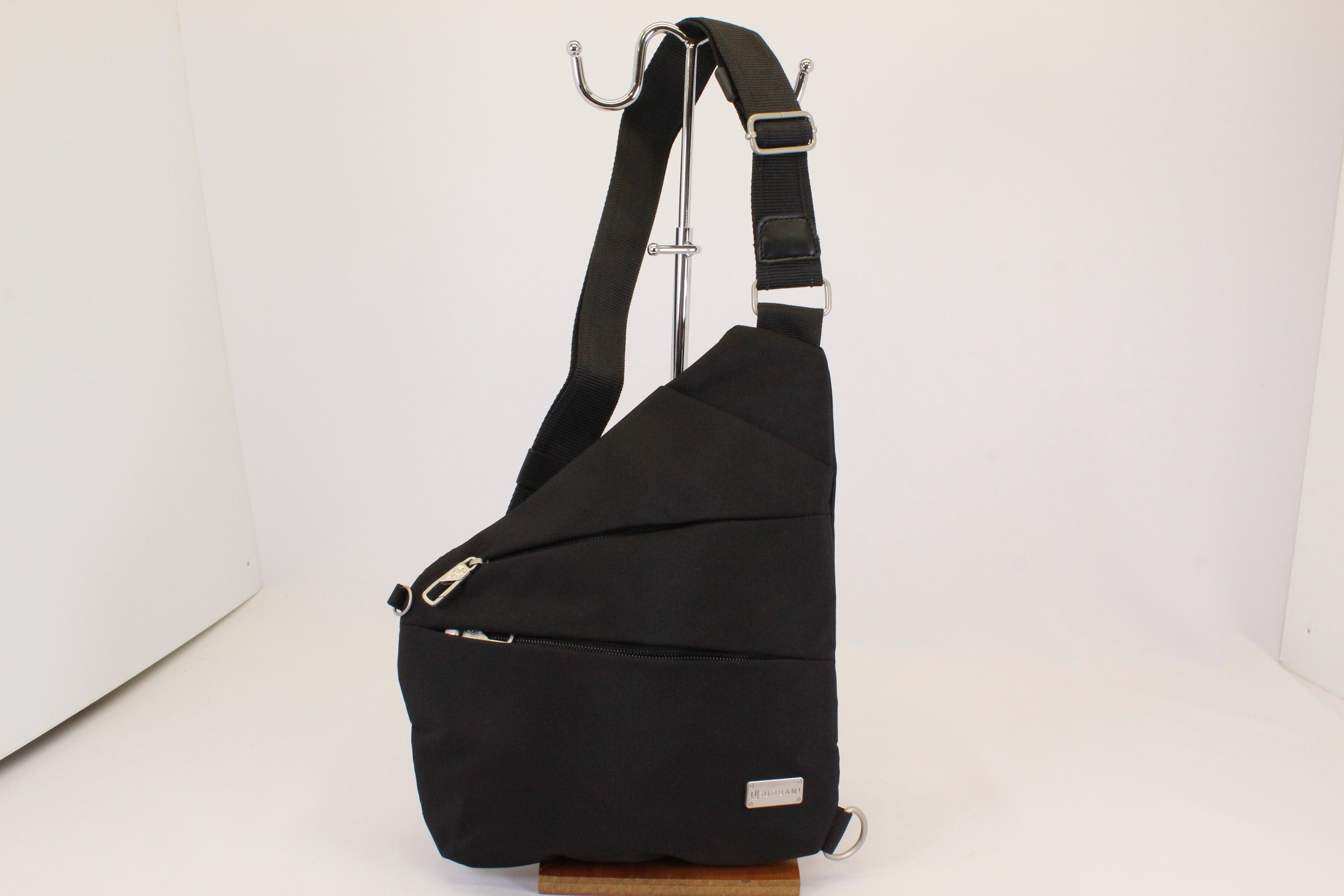 URBANI T1169 - NOIR - B260.013