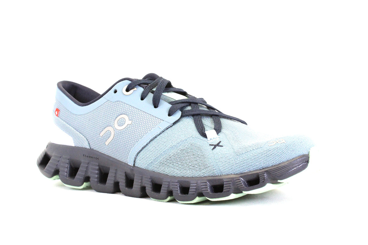 ON 60.98096 - BLEU PALE - F50.23505