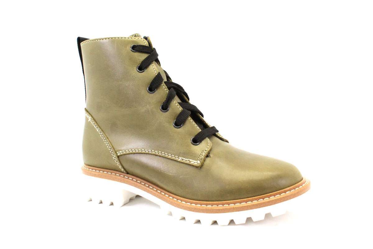 AUCLAIR & MARTINEAU INC ND174700 049 - OLIVE - F77.22000