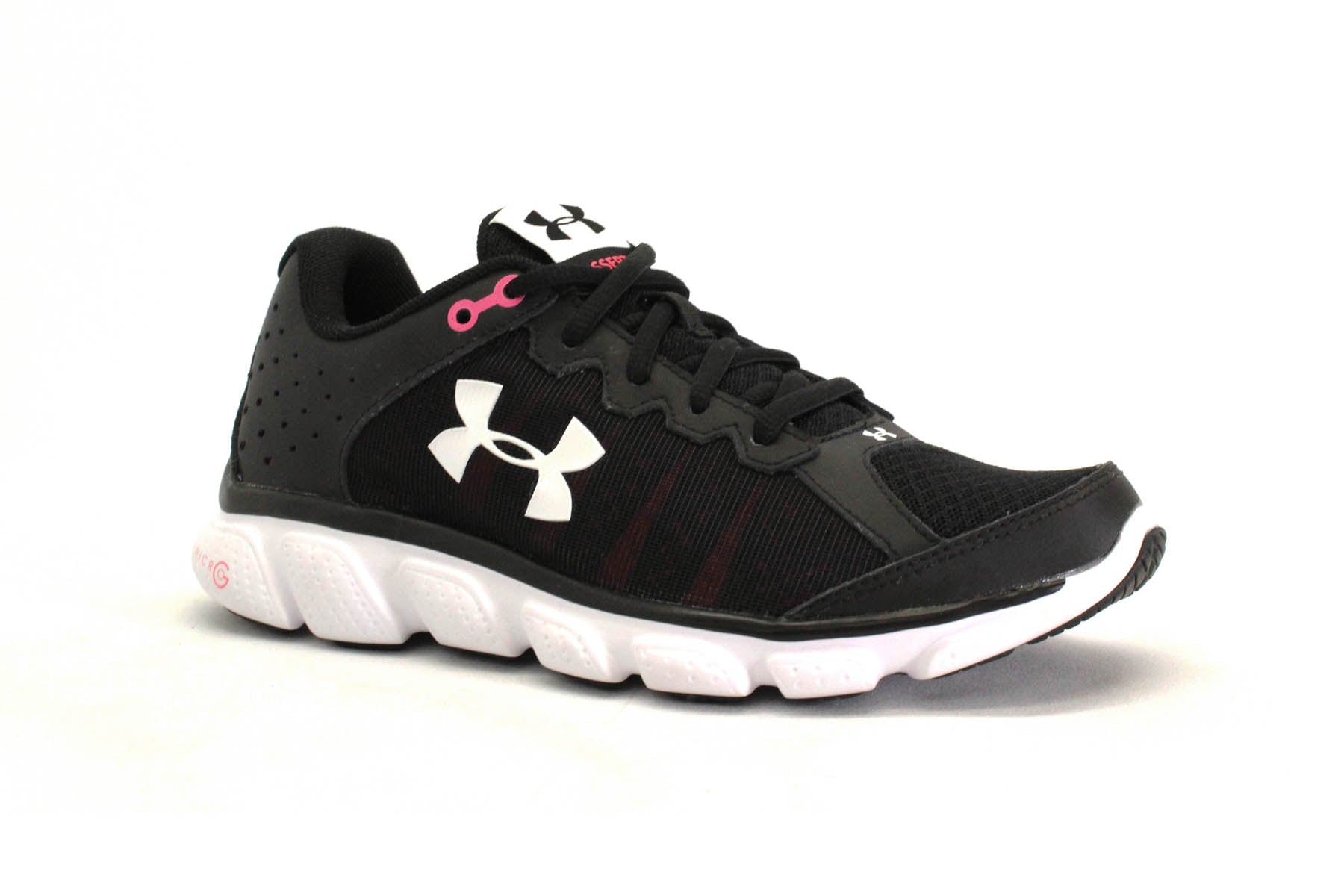 UNDER ARMOUR ASSERT6 - NOIR - F500.7502