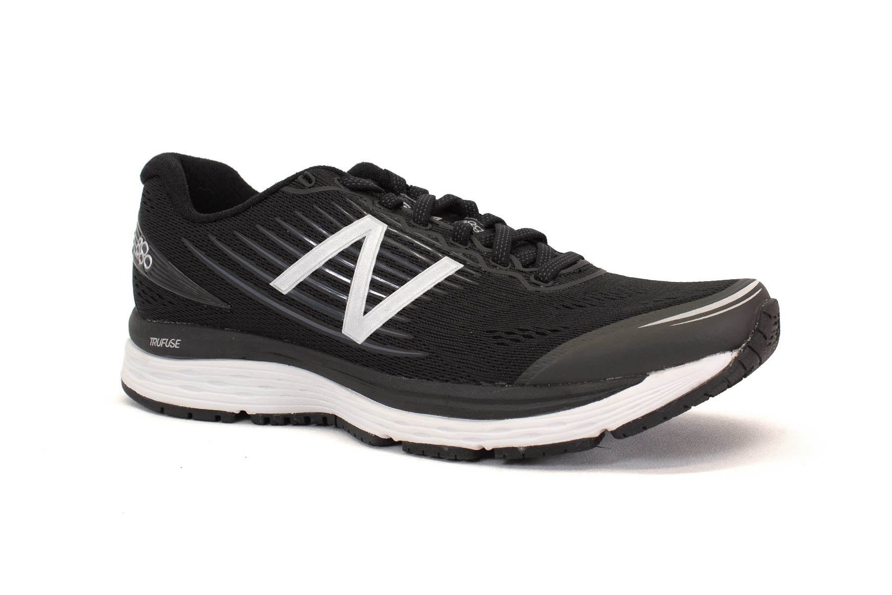NEW BALANCE M880BK8 - NOIR - H50.18501