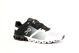 ON CLOUD FLOW - NOIR ET BLANC - H50.20500